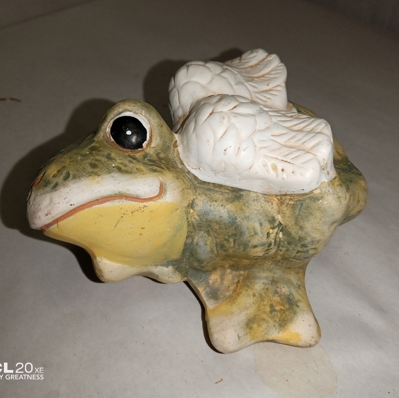 2 piece lot frog clock and frog figurine - Picture 4 of 7